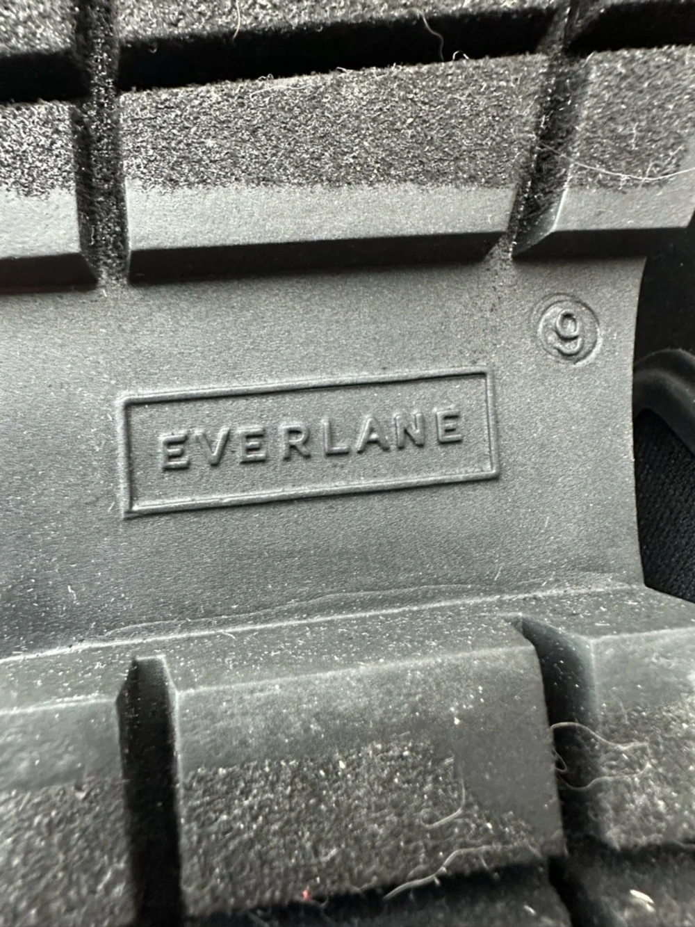 Everlane women’s Black Chelsea Rain Boots slip resistant - Picture 5 of 13